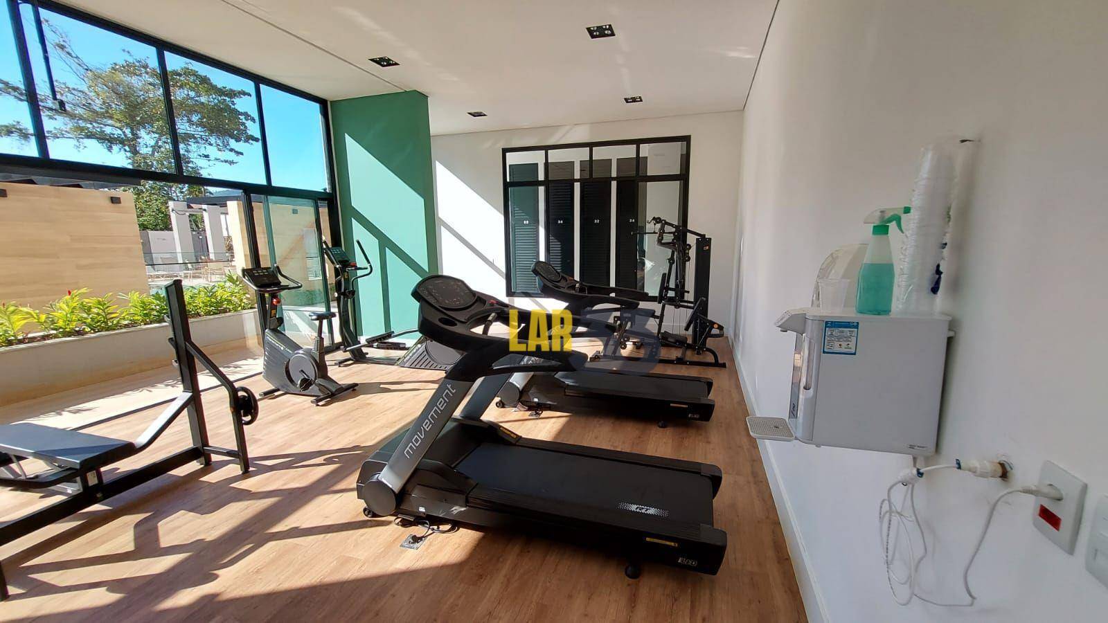 Cobertura, 3 quartos, 196 m² - Foto 3