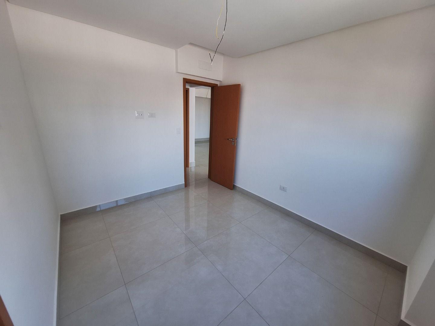 Apartamento à venda com 2 quartos, 76m² - Foto 11