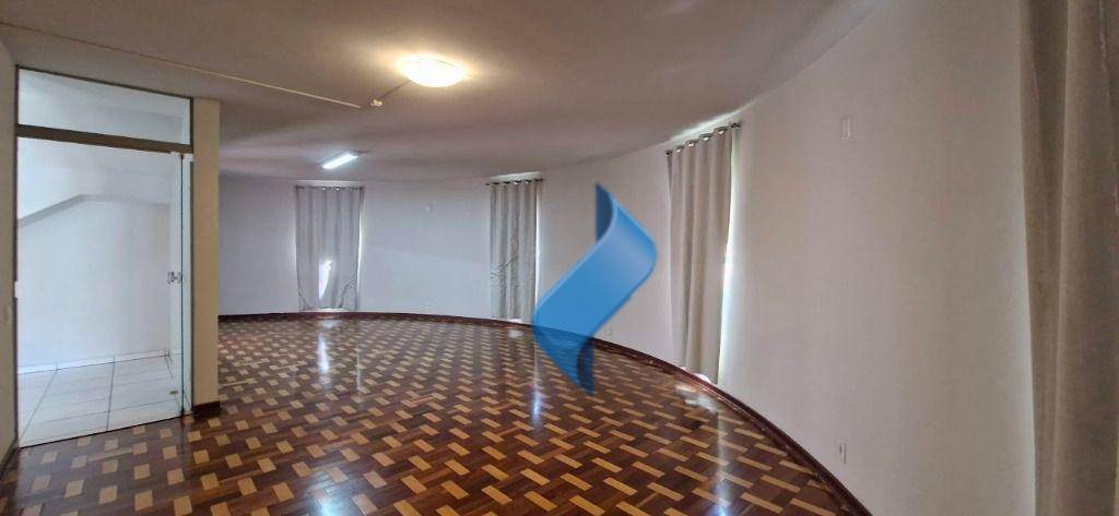 Casa à venda com 4 quartos, 278m² - Foto 21
