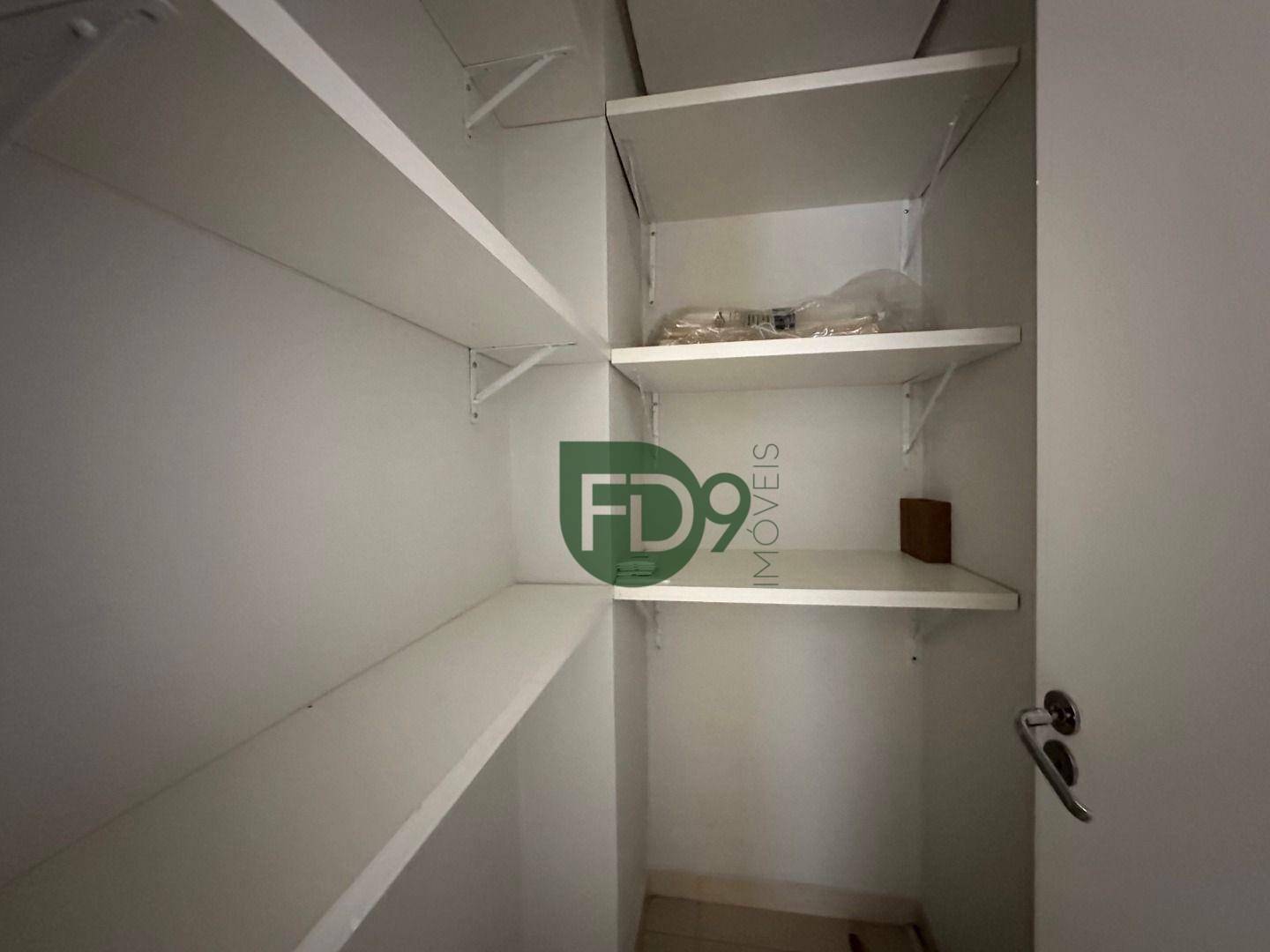 Apartamento à venda com 3 quartos, 121m² - Foto 16