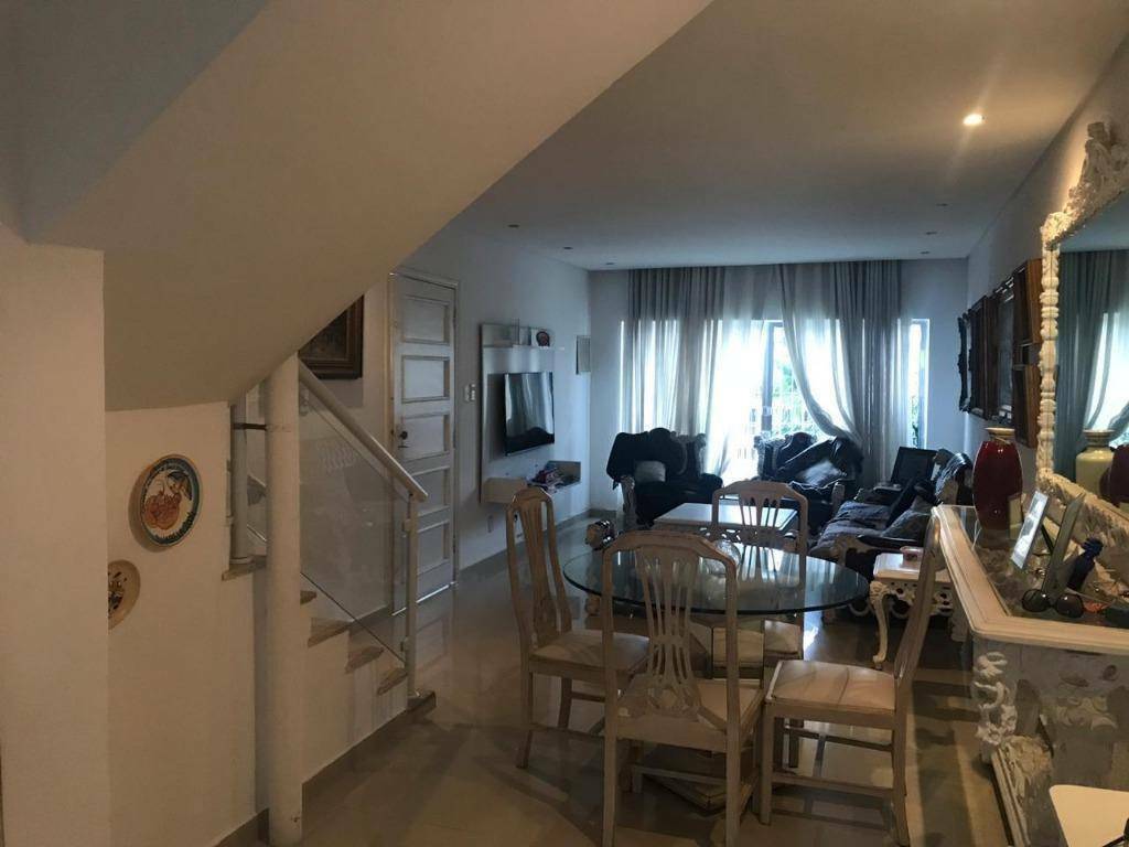 Sobrado à venda com 2 quartos, 241m² - Foto 23