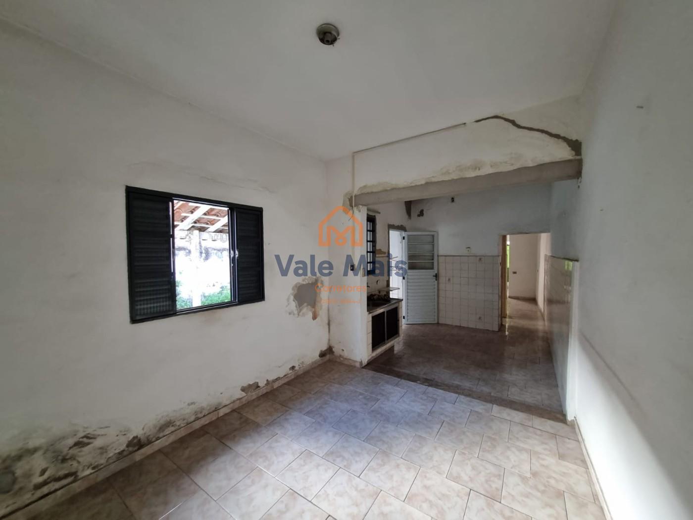 Casa à venda com 2 quartos, 156m² - Foto 4