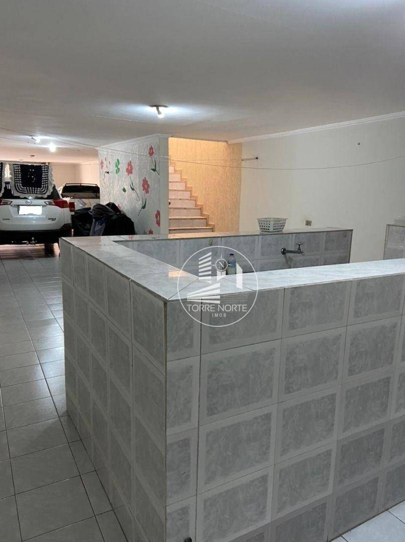 Sobrado à venda com 4 quartos, 250M2 - Foto 3