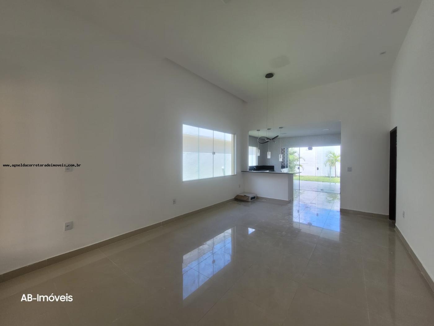 Casa de Condomínio à venda com 3 quartos, 140m² - Foto 4