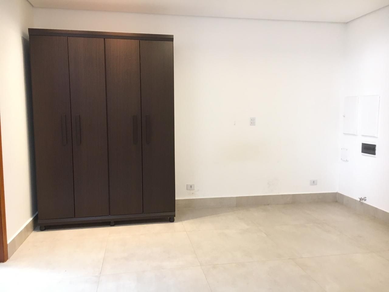 Casa para alugar com 4 quartos, 280m² - Foto 6