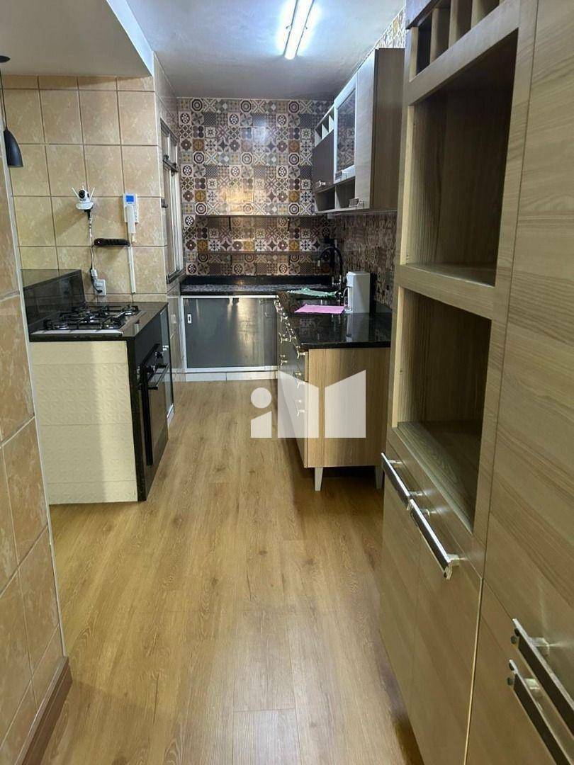 Casa de Condomínio à venda com 4 quartos, 214m² - Foto 7