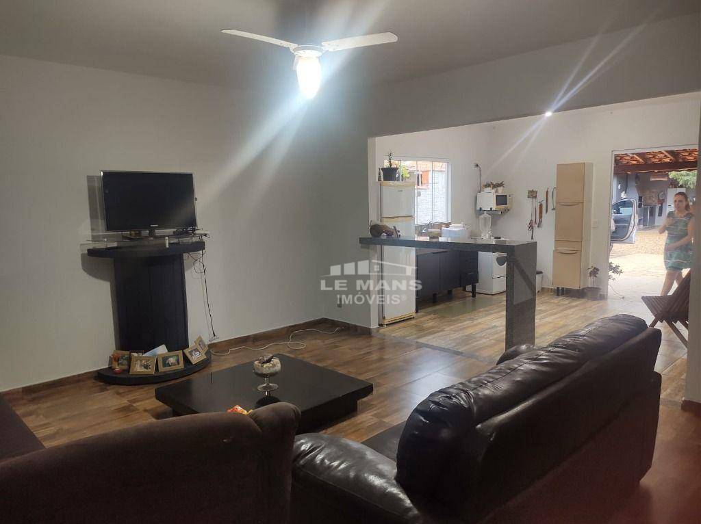 Casa à venda com 2 quartos, 200m² - Foto 16