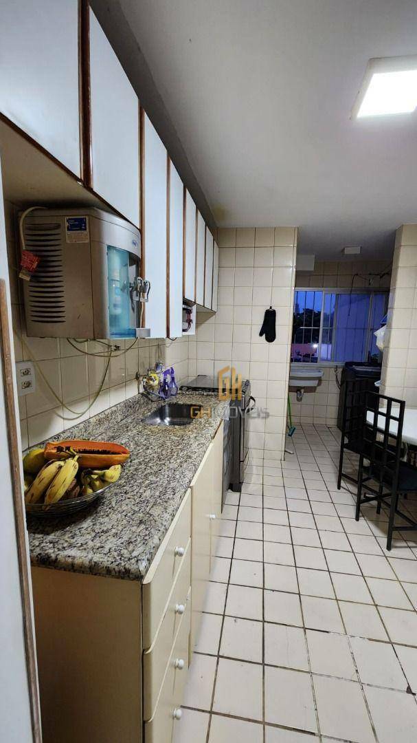 Apartamento à venda com 3 quartos, 89m² - Foto 4