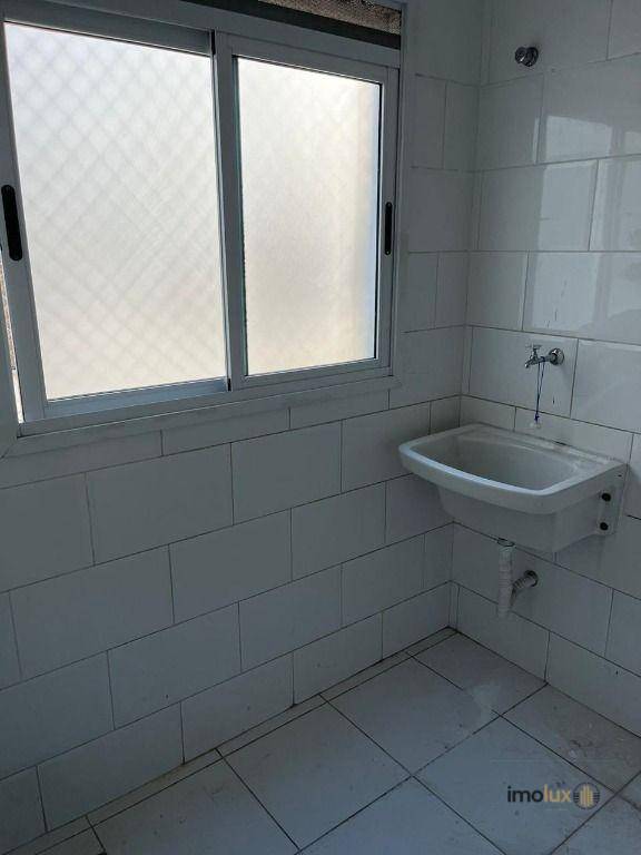 Apartamento à venda com 2 quartos, 73m² - Foto 4