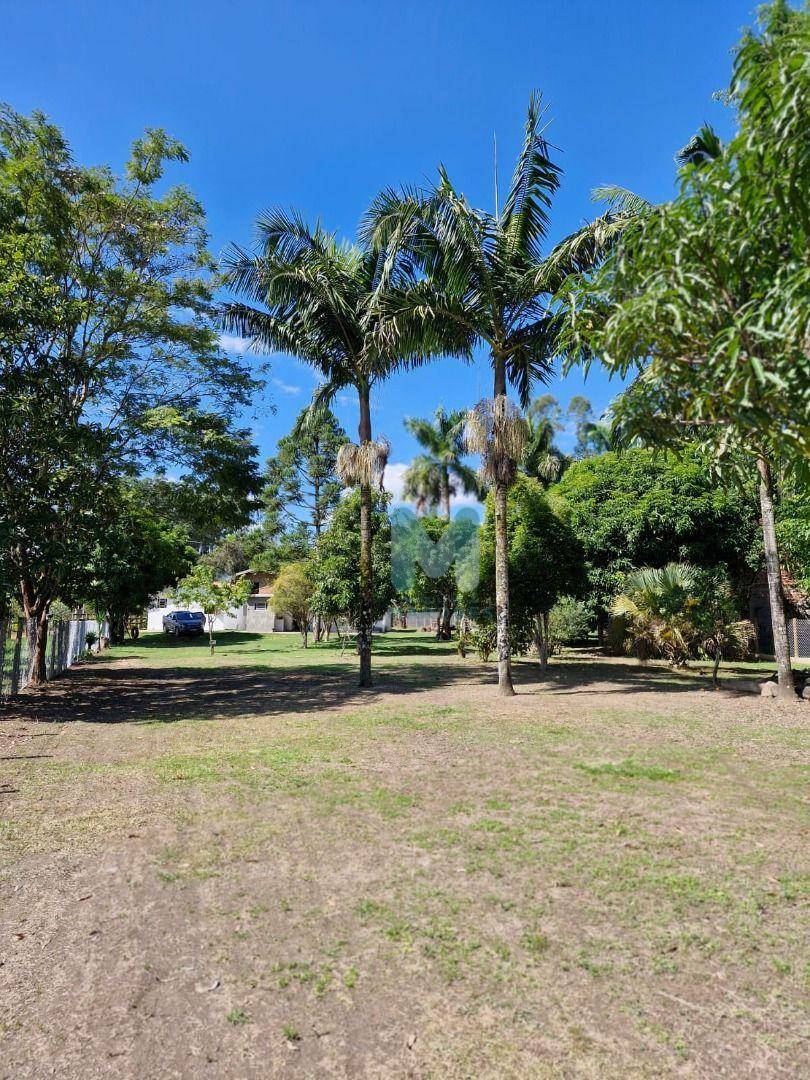 Chácara à venda com 3 quartos, 180m² - Foto 8