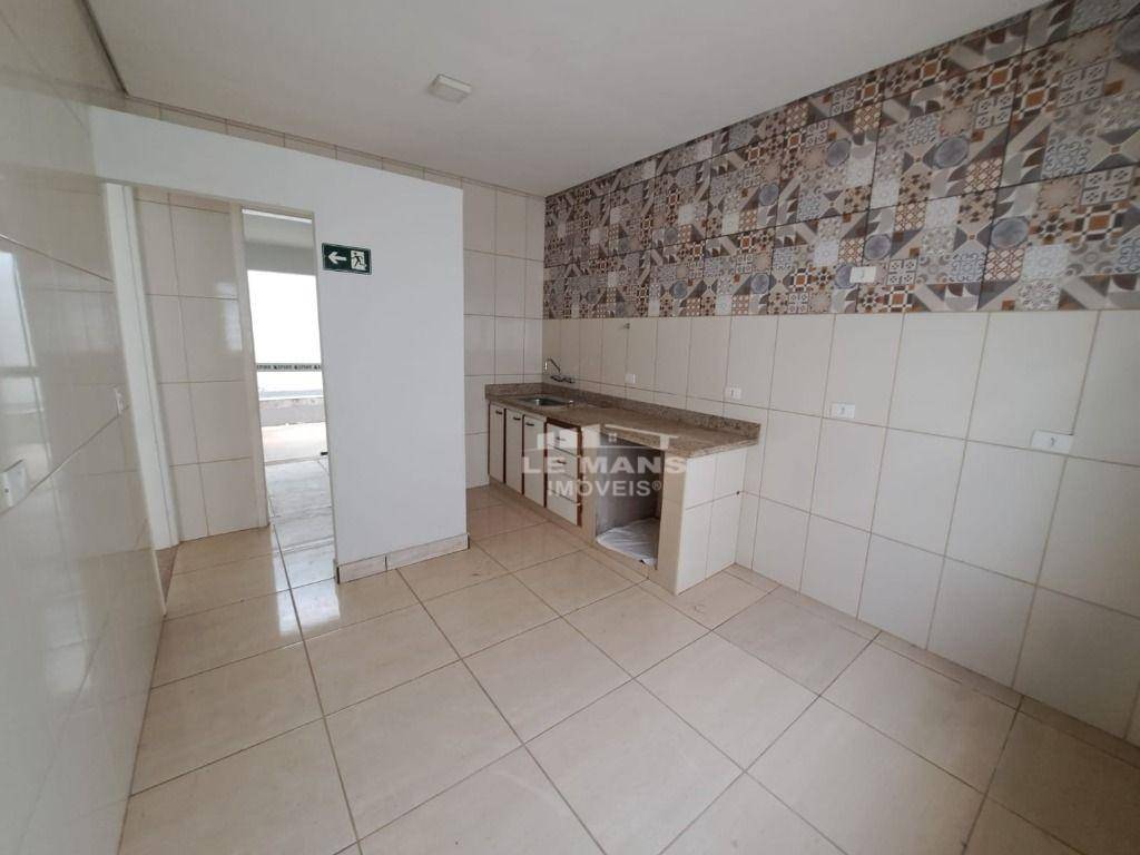 Casa para alugar com 1 quarto, 245m² - Foto 6