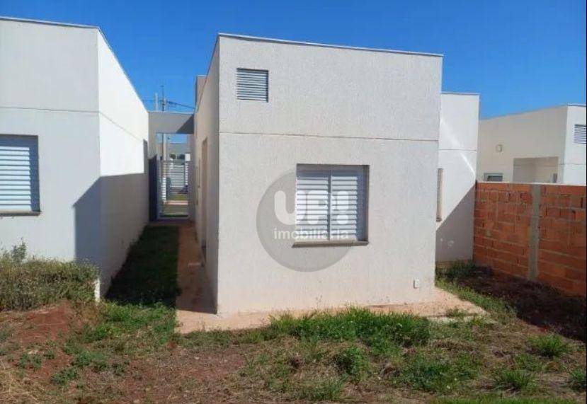 Casa à venda com 3 quartos, 67m² - Foto 9