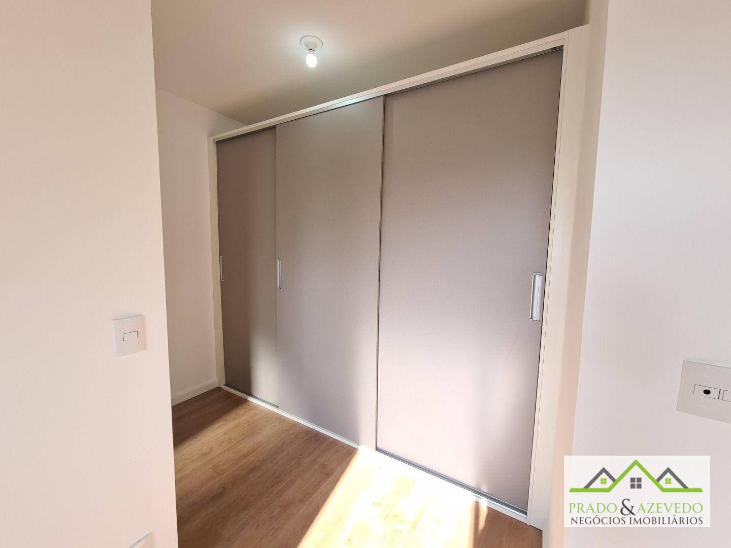 Apartamento à venda com 2 quartos, 67m² - Foto 14