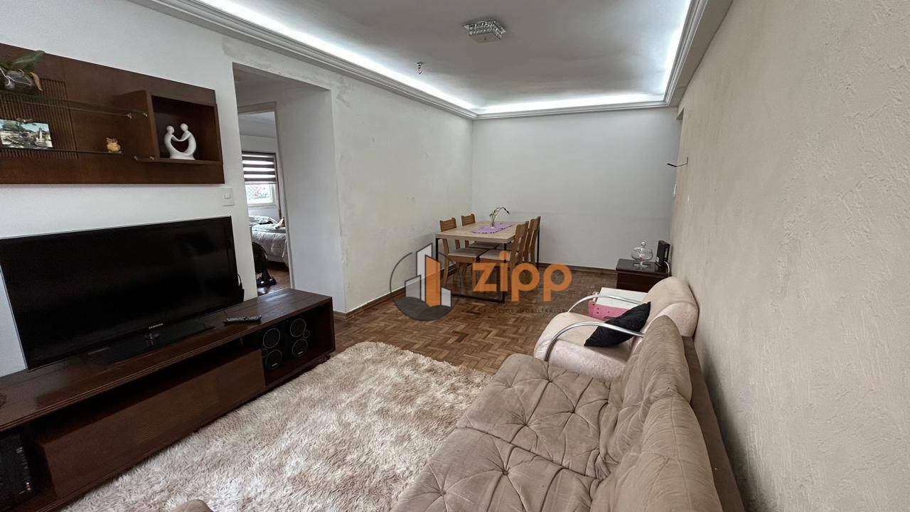 Apartamento à venda com 2 quartos, 70m² - Foto 2