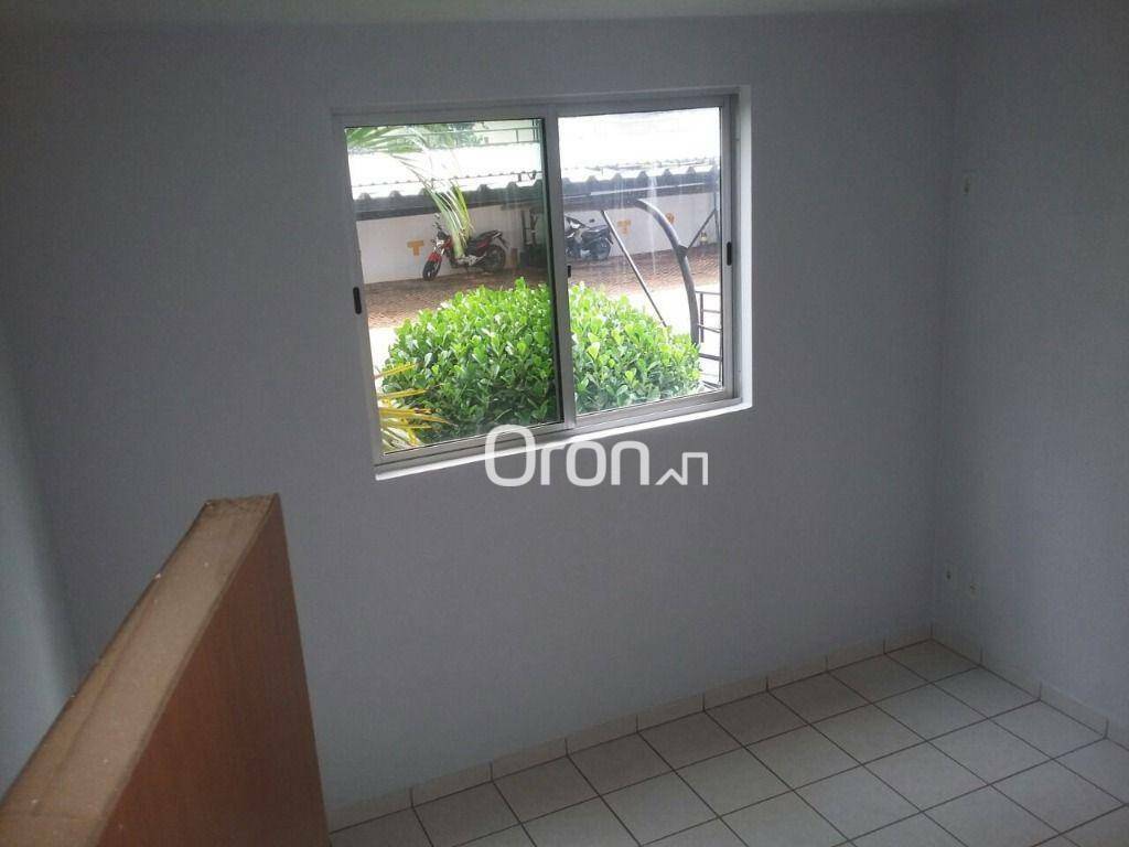 Apartamento à venda com 2 quartos, 77m² - Foto 3