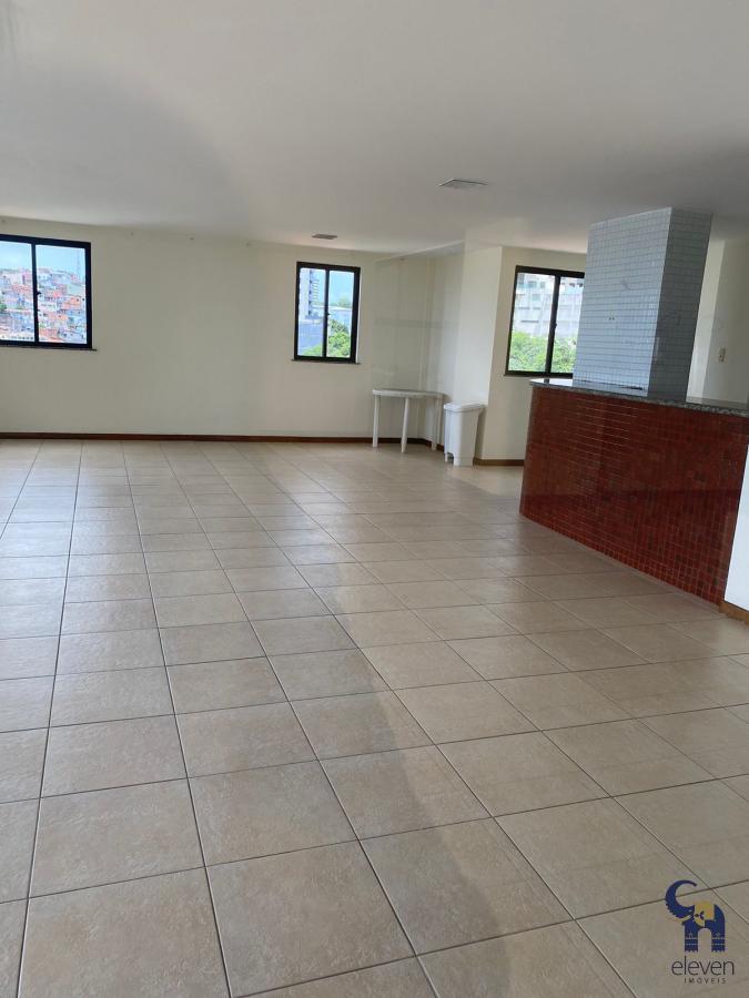 Apartamento à venda com 3 quartos, 79m² - Foto 2