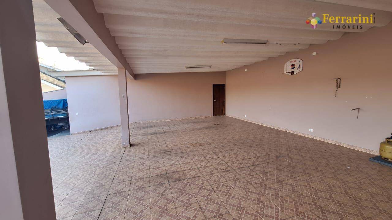 Casa à venda com 3 quartos, 339m² - Foto 16