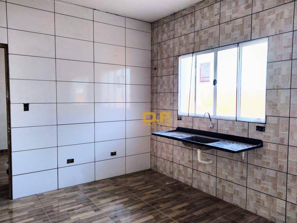 Casa à venda com 2 quartos, 59m² - Foto 11