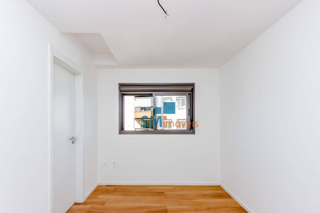 Apartamento à venda com 3 quartos, 143m² - Foto 9