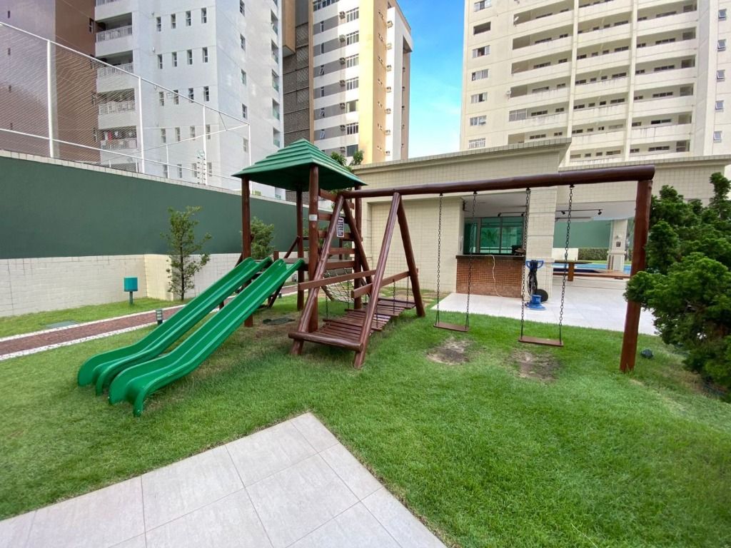 Apartamento à venda com 3 quartos, 212m² - Foto 5