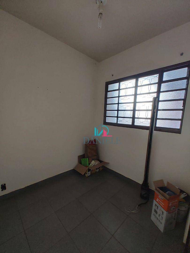 Casa à venda com 3 quartos, 265m² - Foto 6