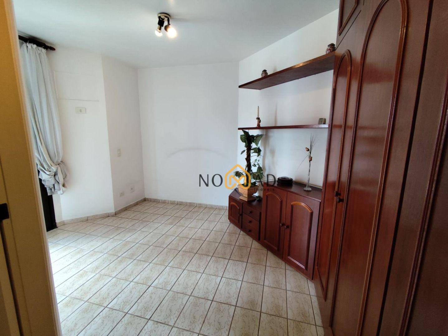 Apartamento para alugar com 3 quartos, 96m² - Foto 14