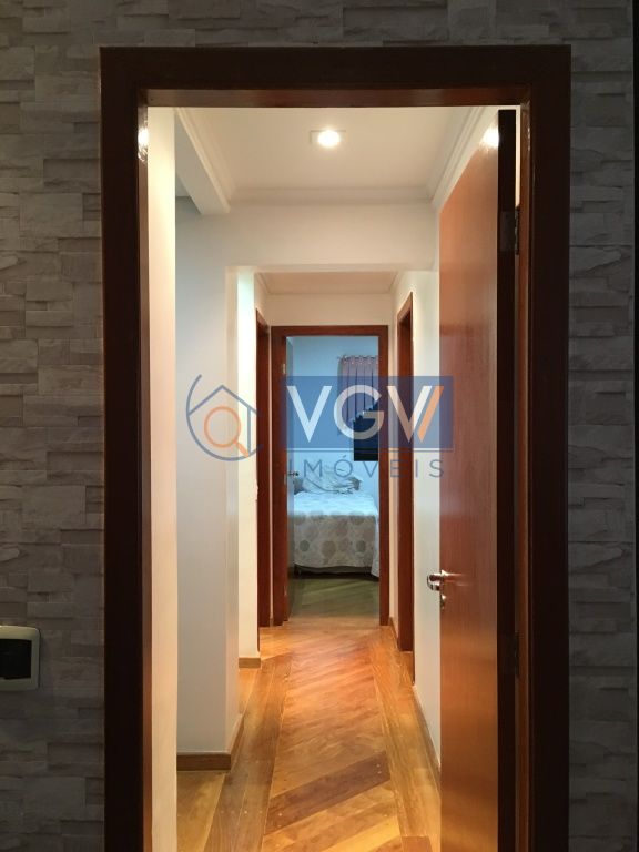 Apartamento à venda com 3 quartos, 128m² - Foto 1