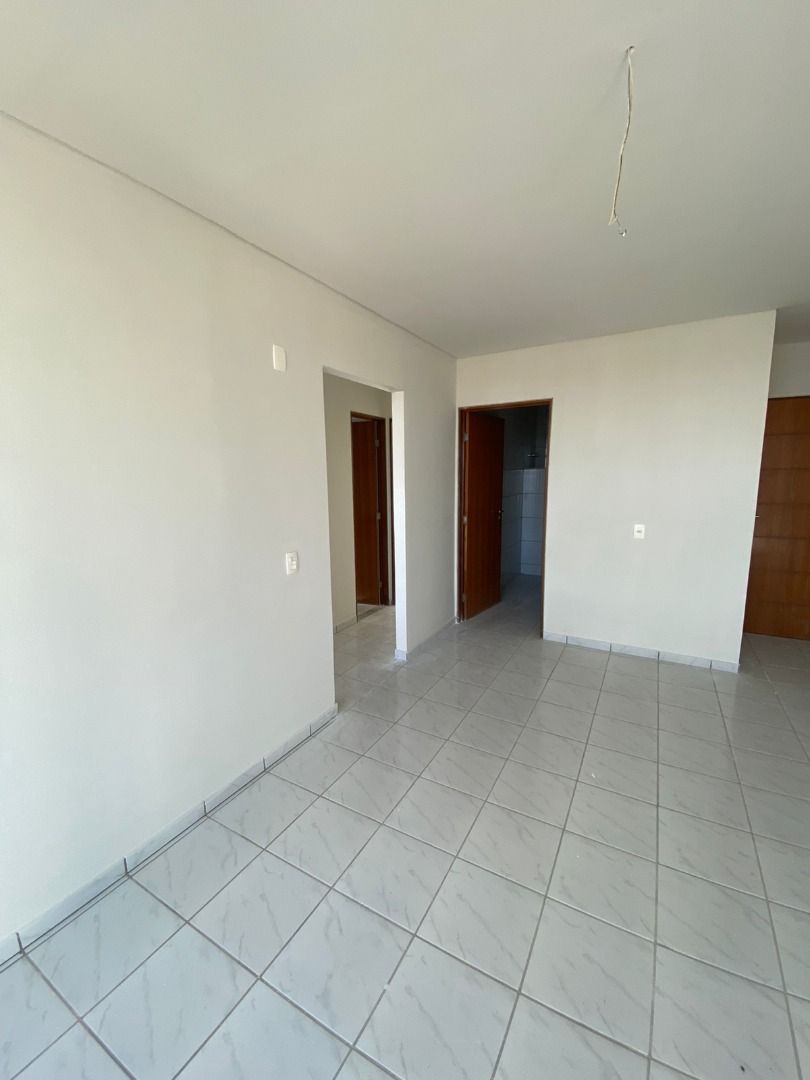 Apartamento à venda com 2 quartos, 55m² - Foto 25