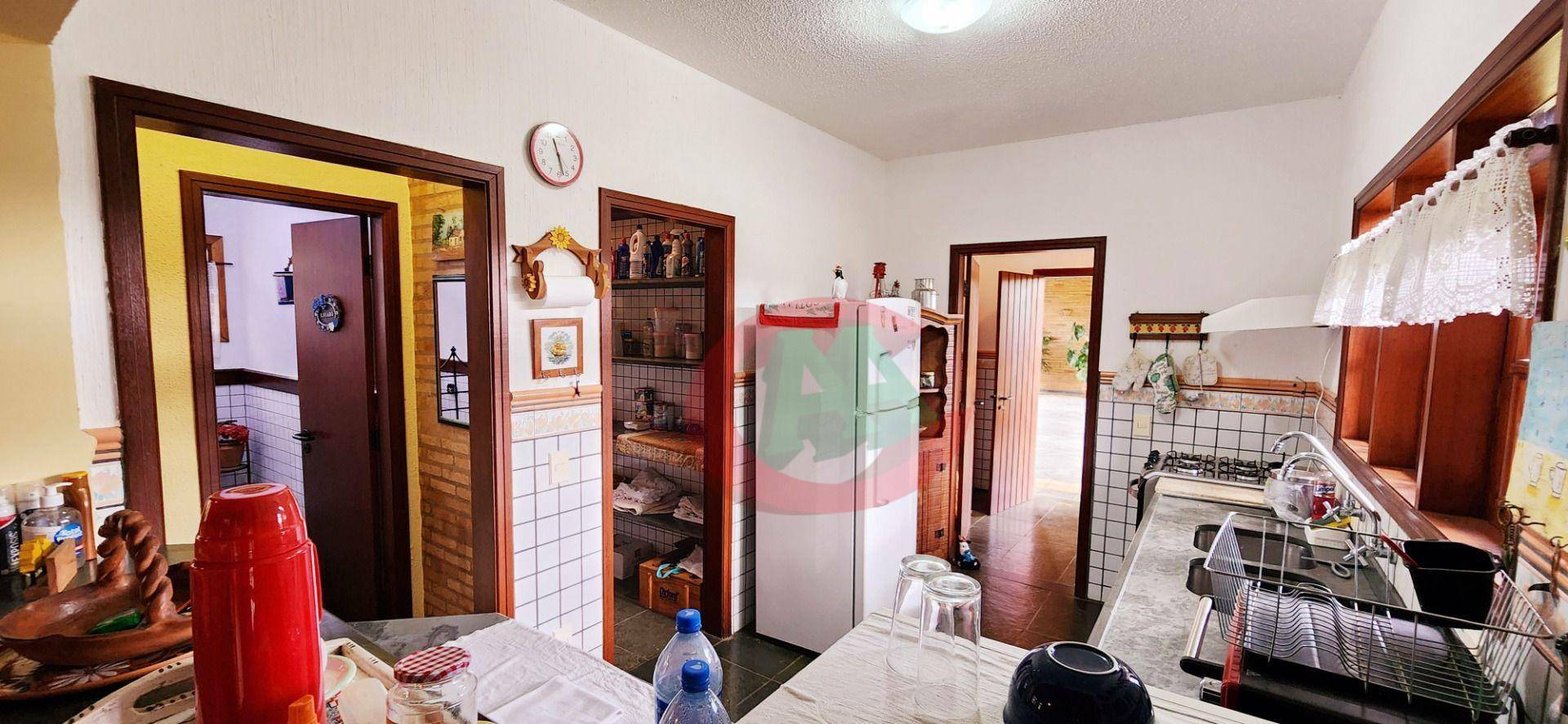 Chácara à venda com 4 quartos, 729m² - Foto 22