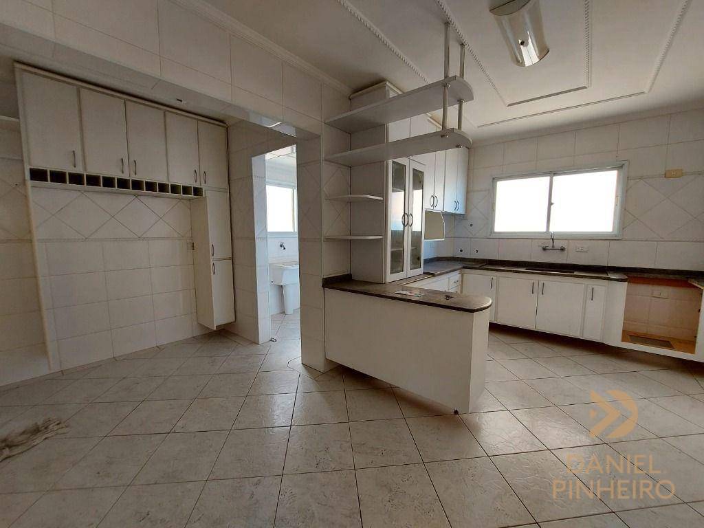 Apartamento à venda com 3 quartos, 117m² - Foto 20