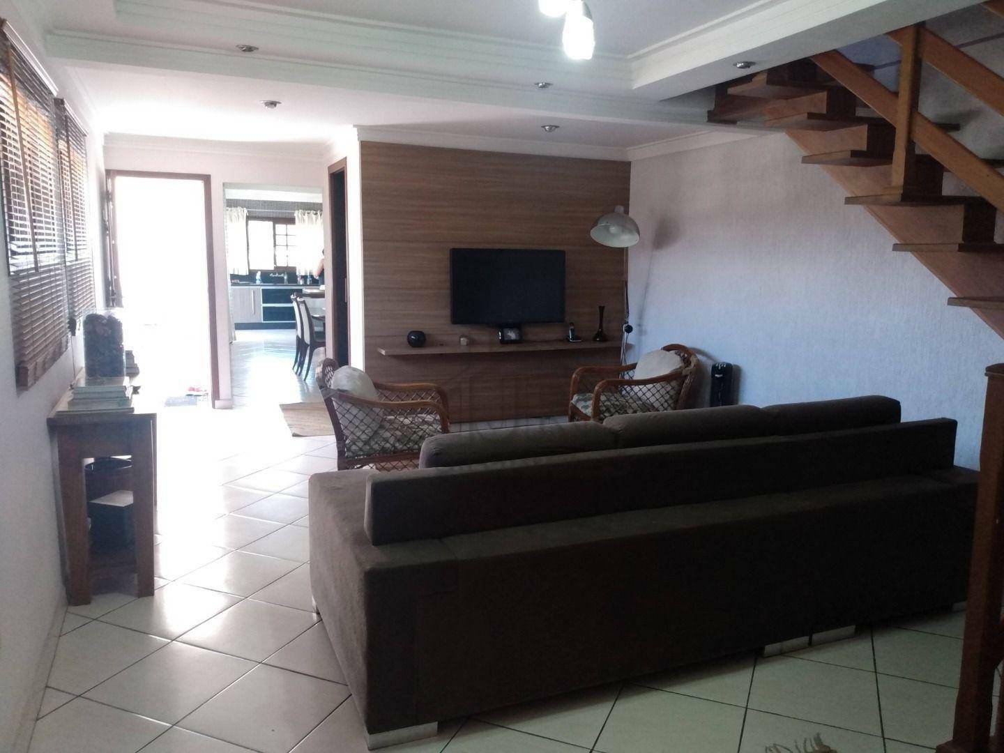 Casa à venda com 2 quartos, 125M2 - Foto 3