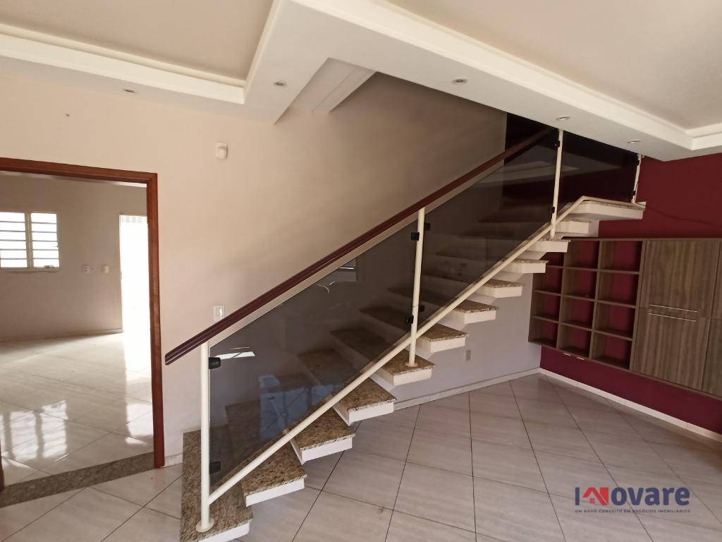 Sobrado à venda com 4 quartos, 240m² - Foto 12