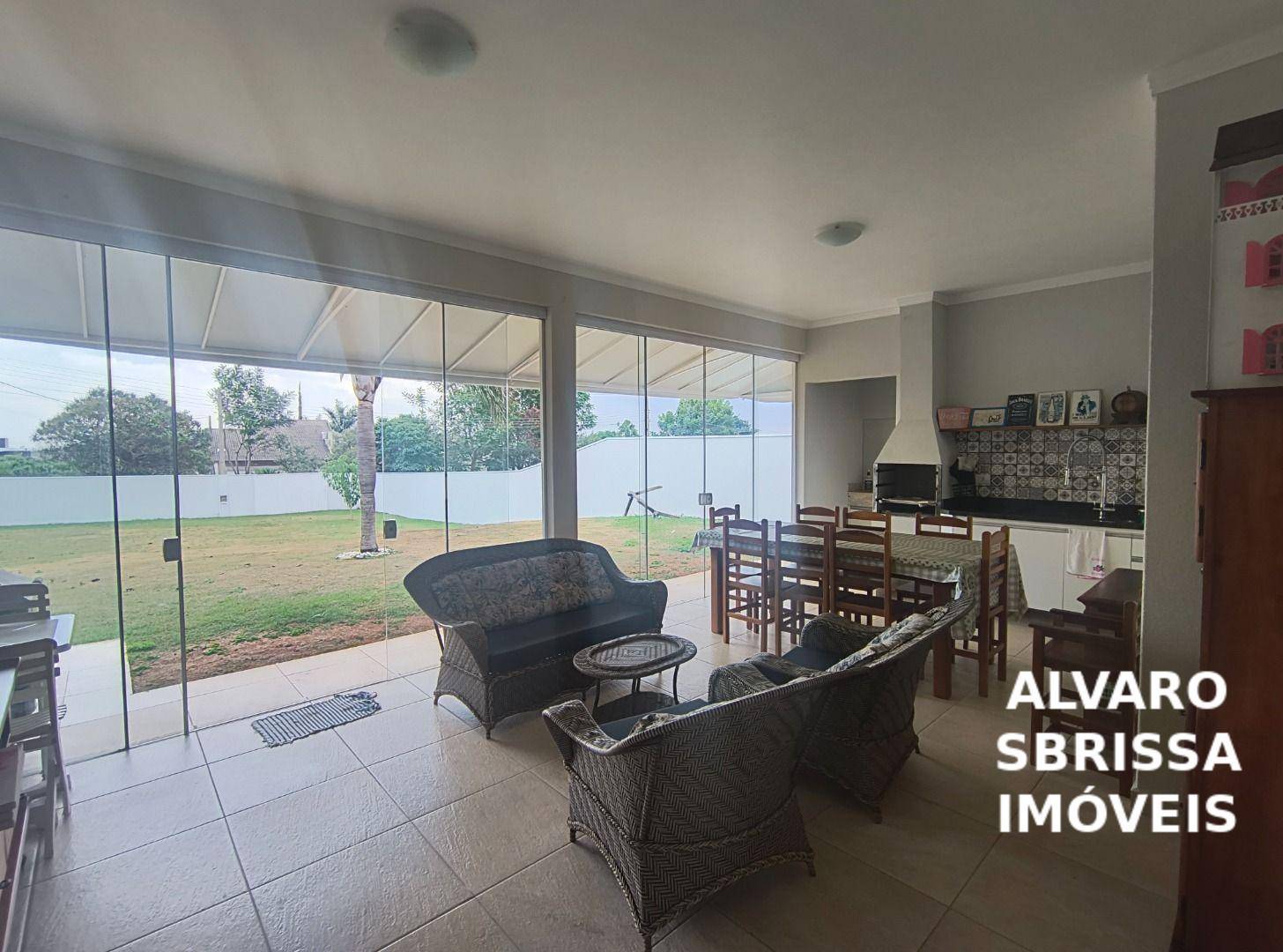 Casa de Condomínio à venda e aluguel com 3 quartos, 220m² - Foto 32