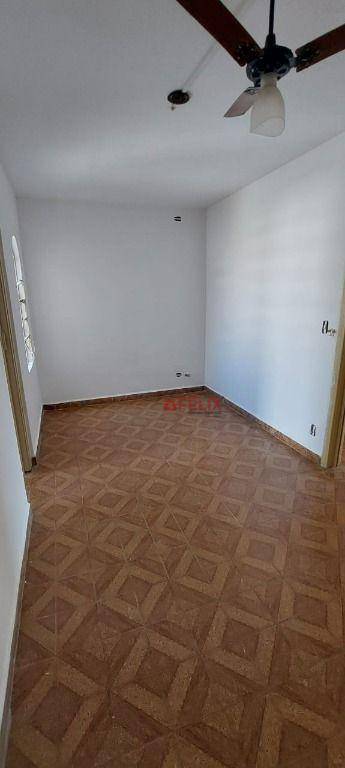 Casa à venda com 3 quartos, 170m² - Foto 6