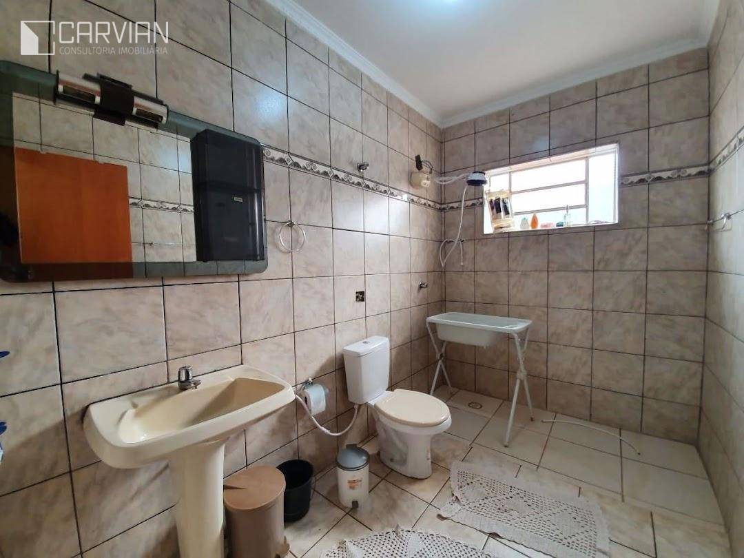 Casa à venda com 4 quartos, 290m² - Foto 15