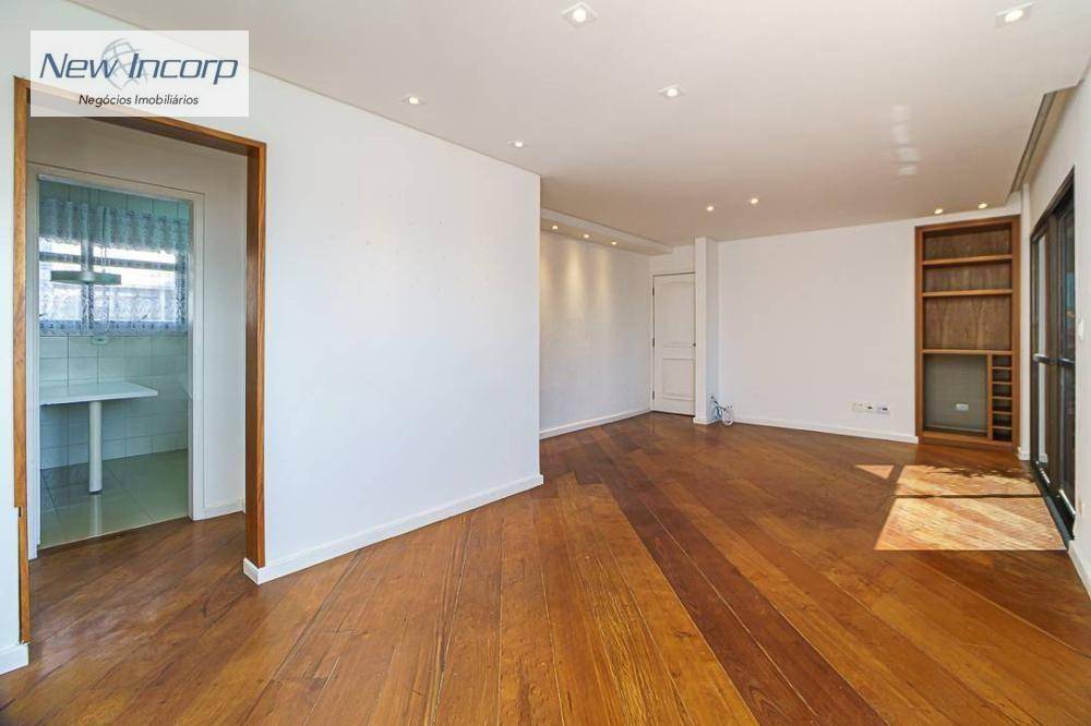 Apartamento à venda com 4 quartos, 139m² - Foto 3