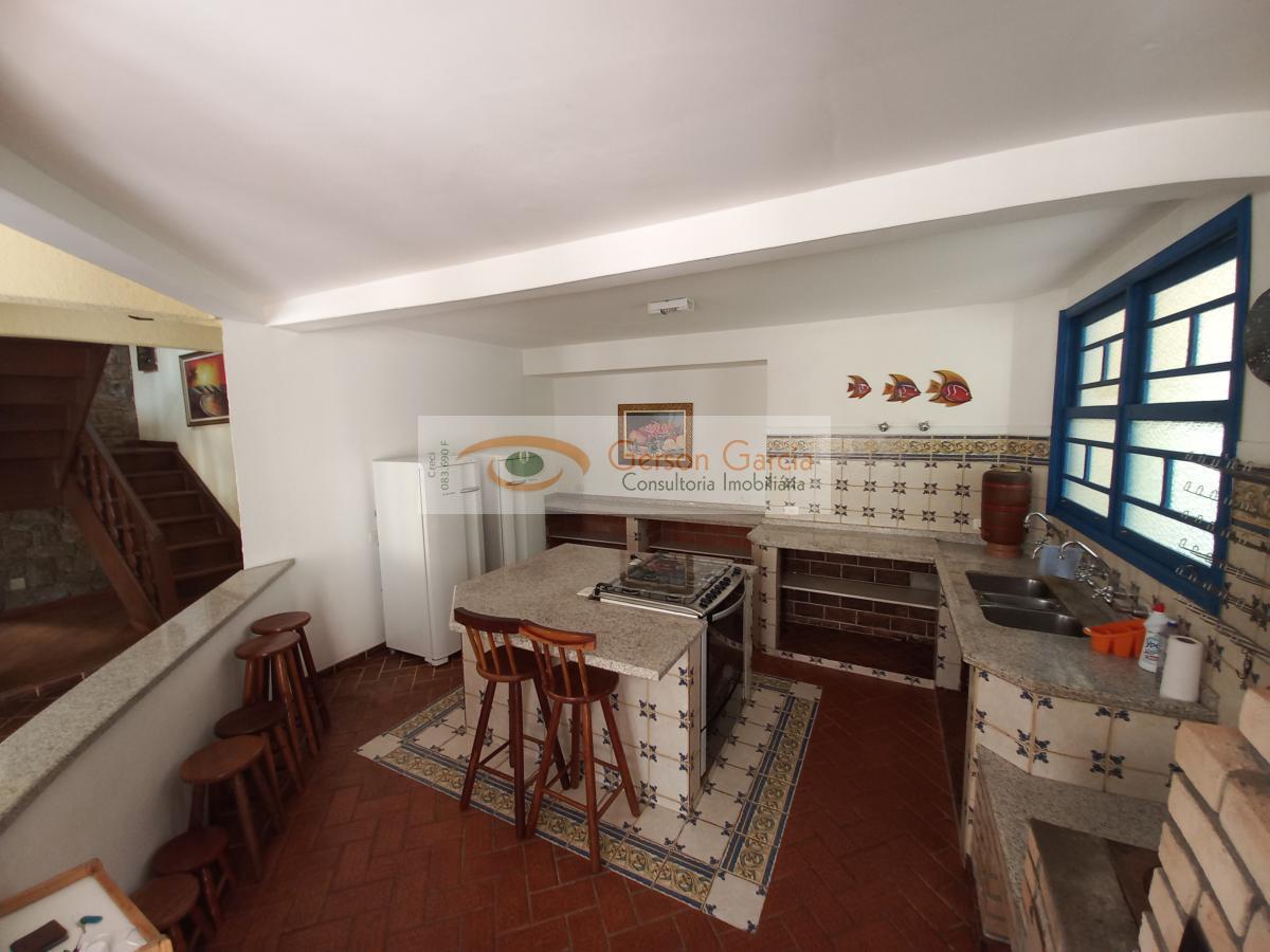 Casa de Condomínio para alugar com 3 quartos, 250m² - Foto 15