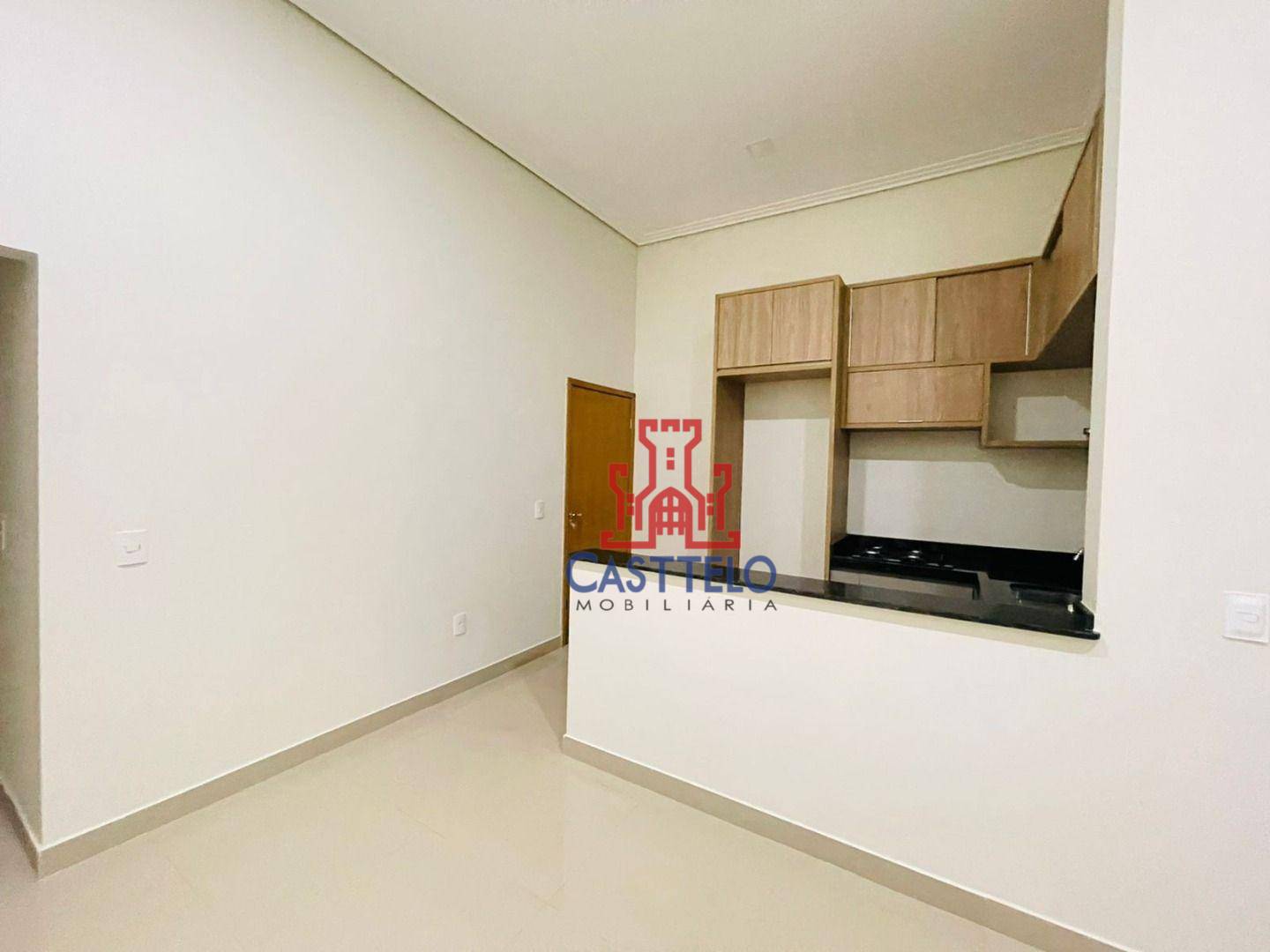 Casa à venda com 3 quartos, 90m² - Foto 2