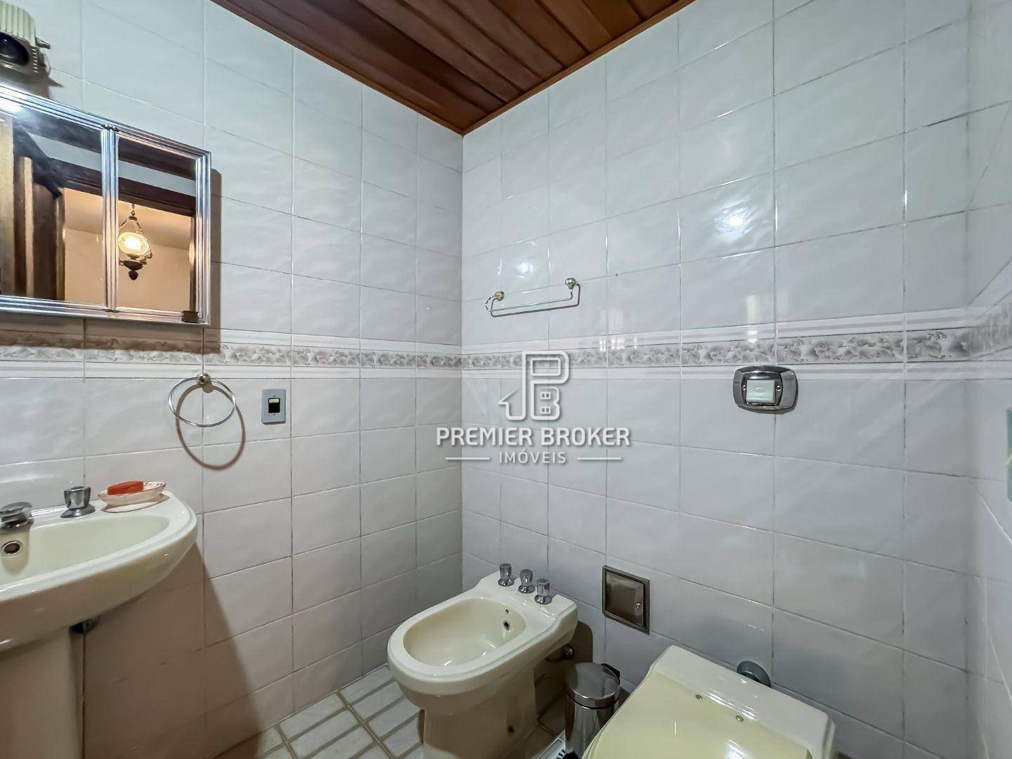 Casa de Condomínio à venda com 4 quartos, 312m² - Foto 21