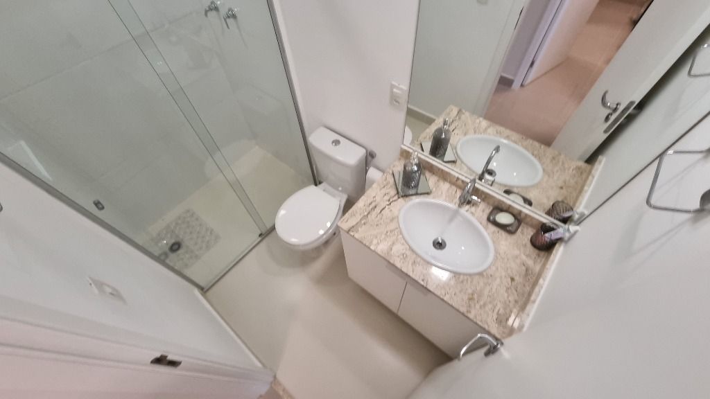 Apartamento à venda com 2 quartos, 70m² - Foto 25