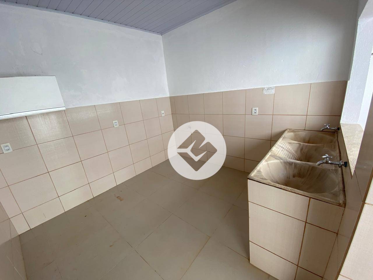Casa para alugar com 4 quartos, 350m² - Foto 33