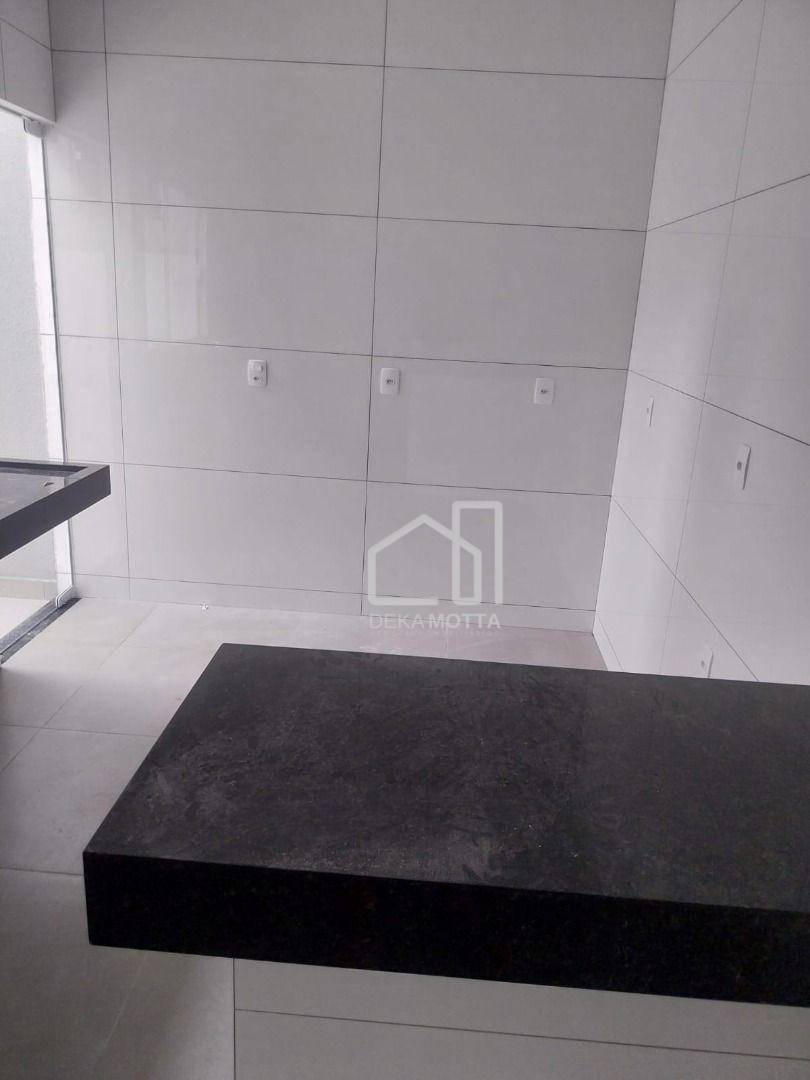 Casa à venda com 2 quartos, 68m² - Foto 13