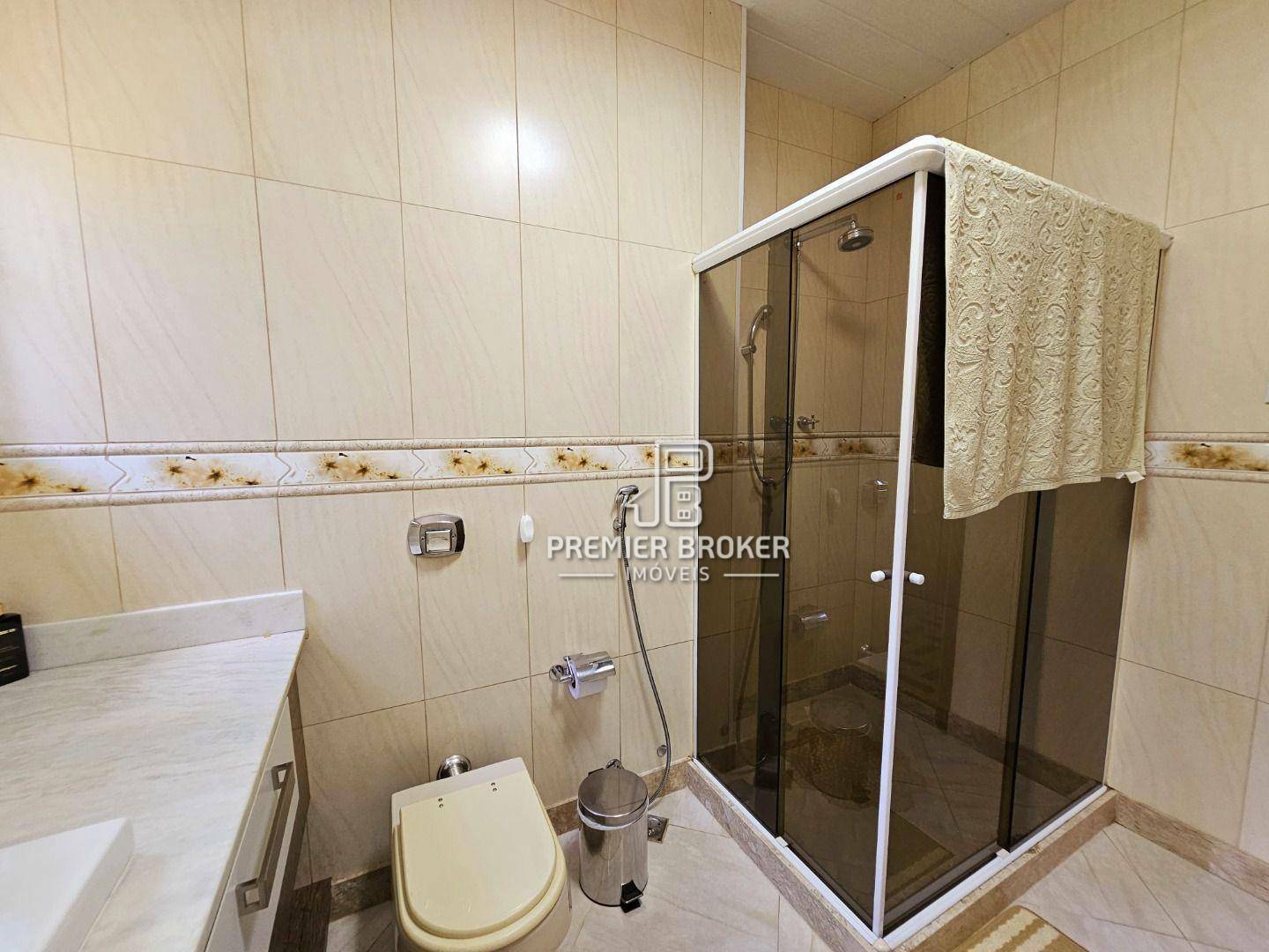 Casa à venda com 3 quartos, 300m² - Foto 13