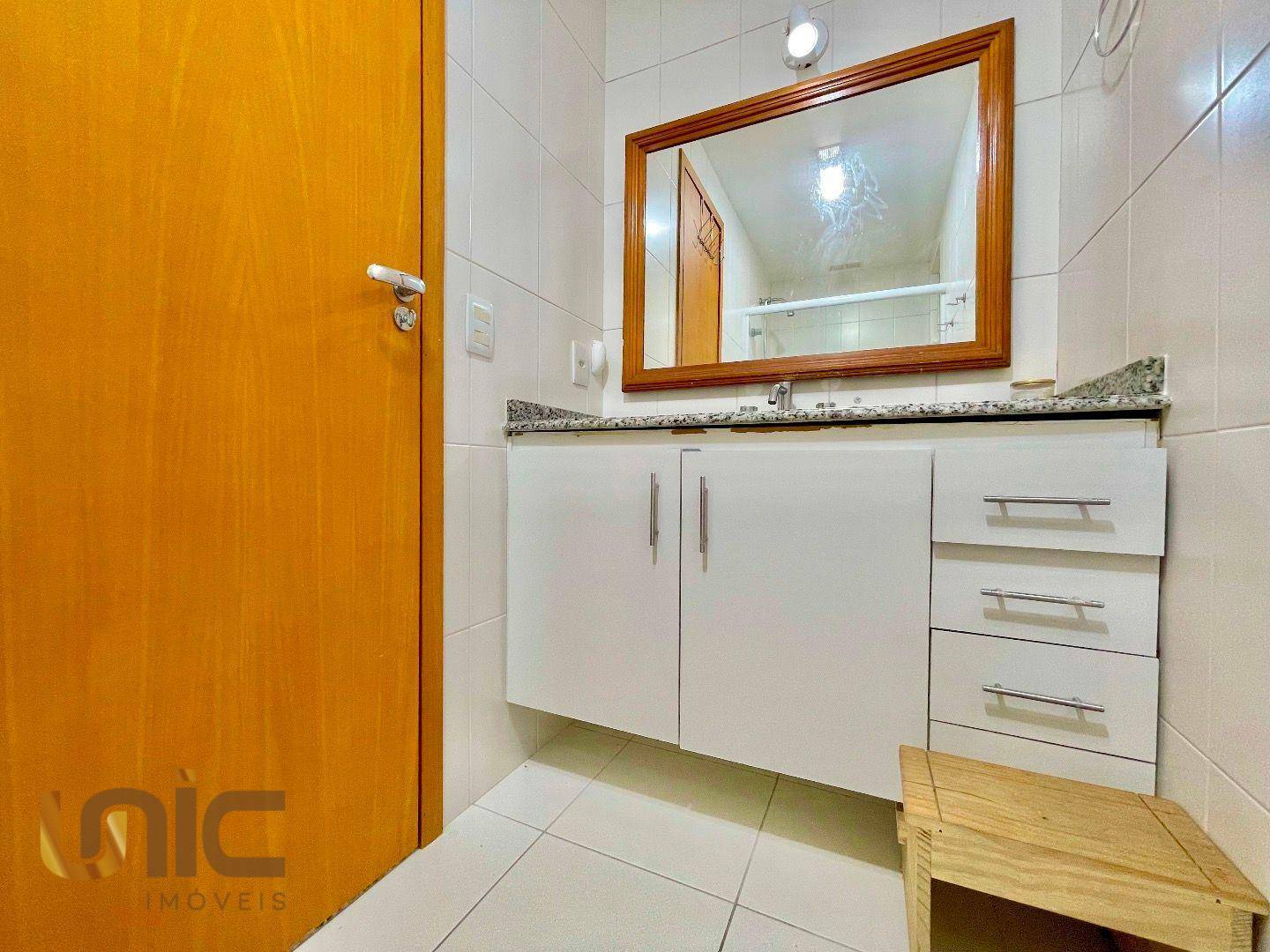 Apartamento à venda com 2 quartos, 81m² - Foto 20