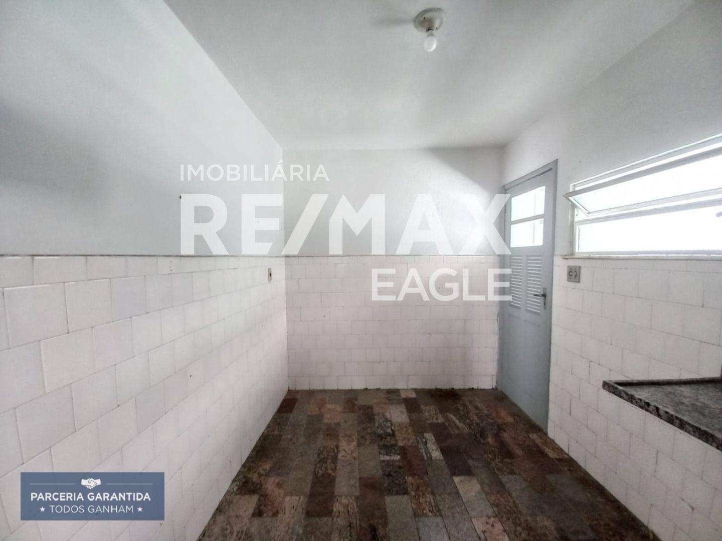 Apartamento à venda com 2 quartos, 62m² - Foto 16