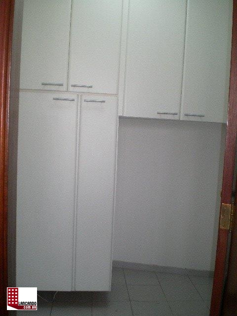 Apartamento à venda com 3 quartos, 98m² - Foto 2