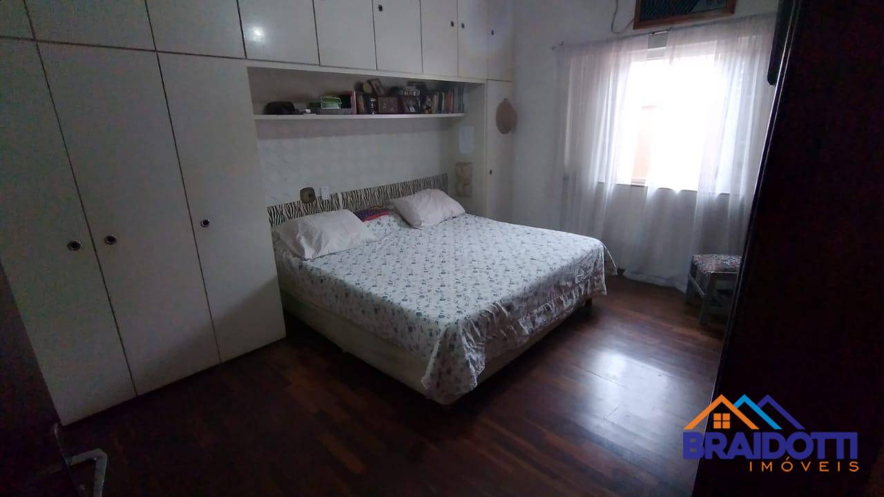 Casa à venda com 3 quartos, 412m² - Foto 10