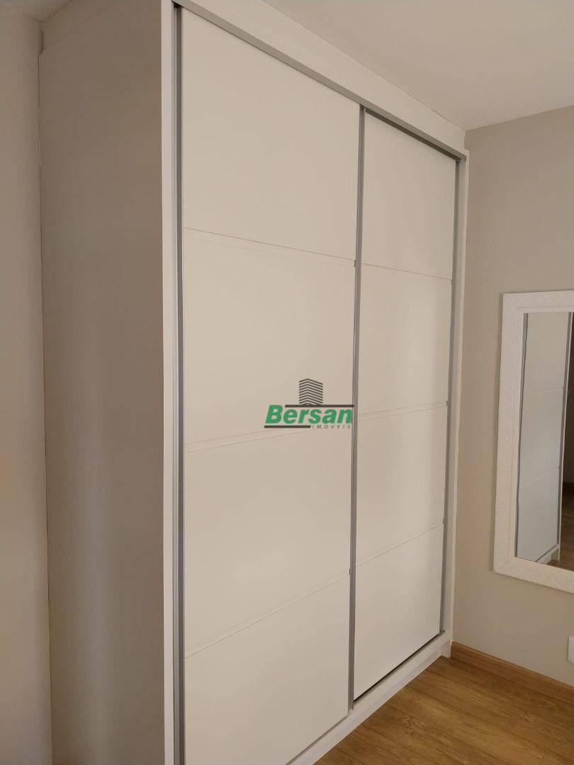 Apartamento à venda com 2 quartos, 64m² - Foto 32