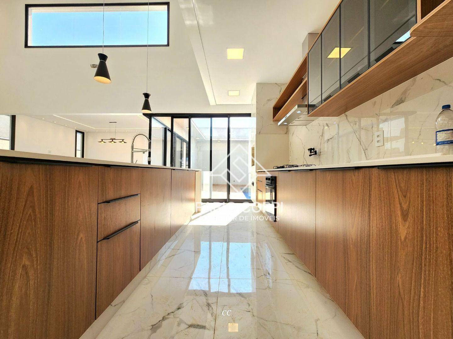 Casa de Condomínio à venda com 3 quartos, 320m² - Foto 5