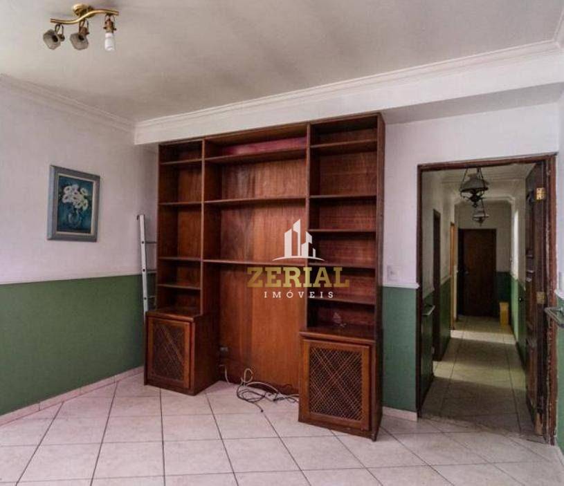 Sobrado à venda com 4 quartos, 300m² - Foto 1